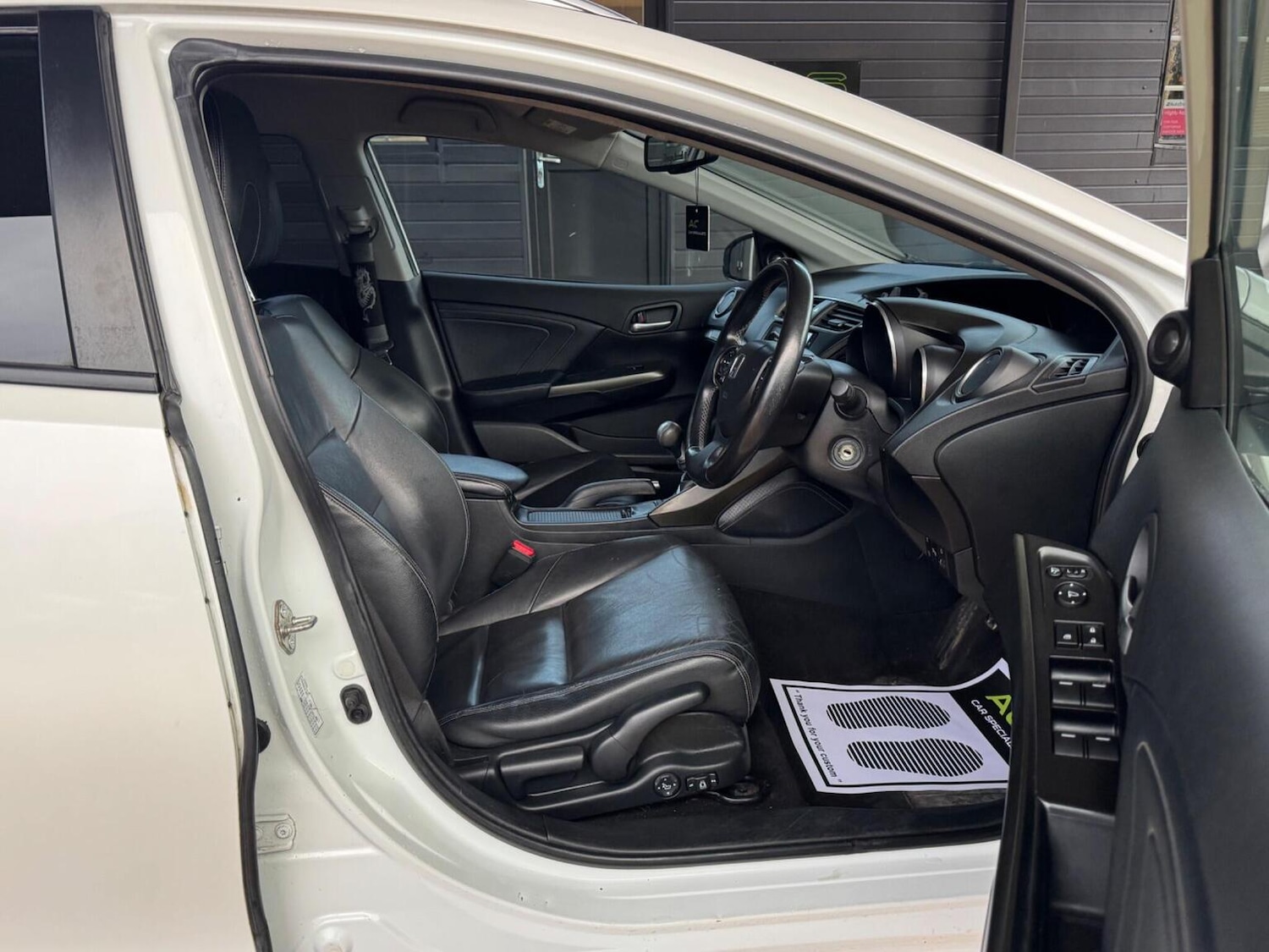 Used Honda Civic 2015 for sale - 76858923: Photo 20