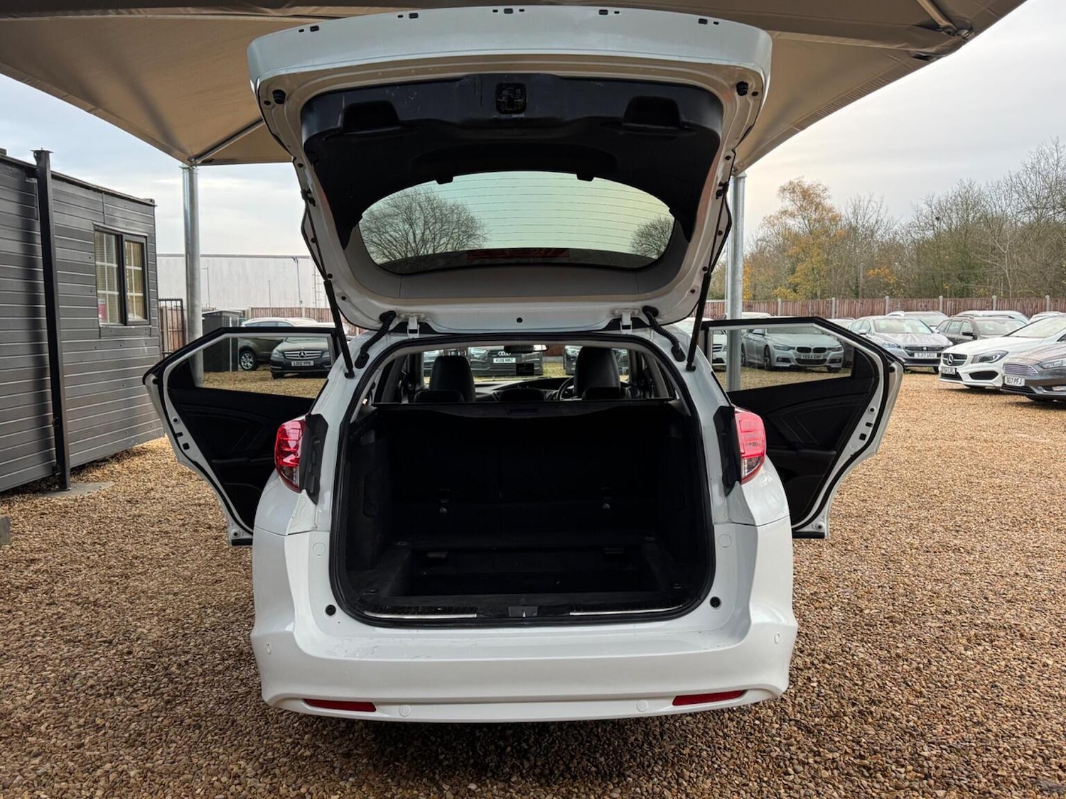 Used Honda Civic 2015 for sale - 76858923: Photo 25