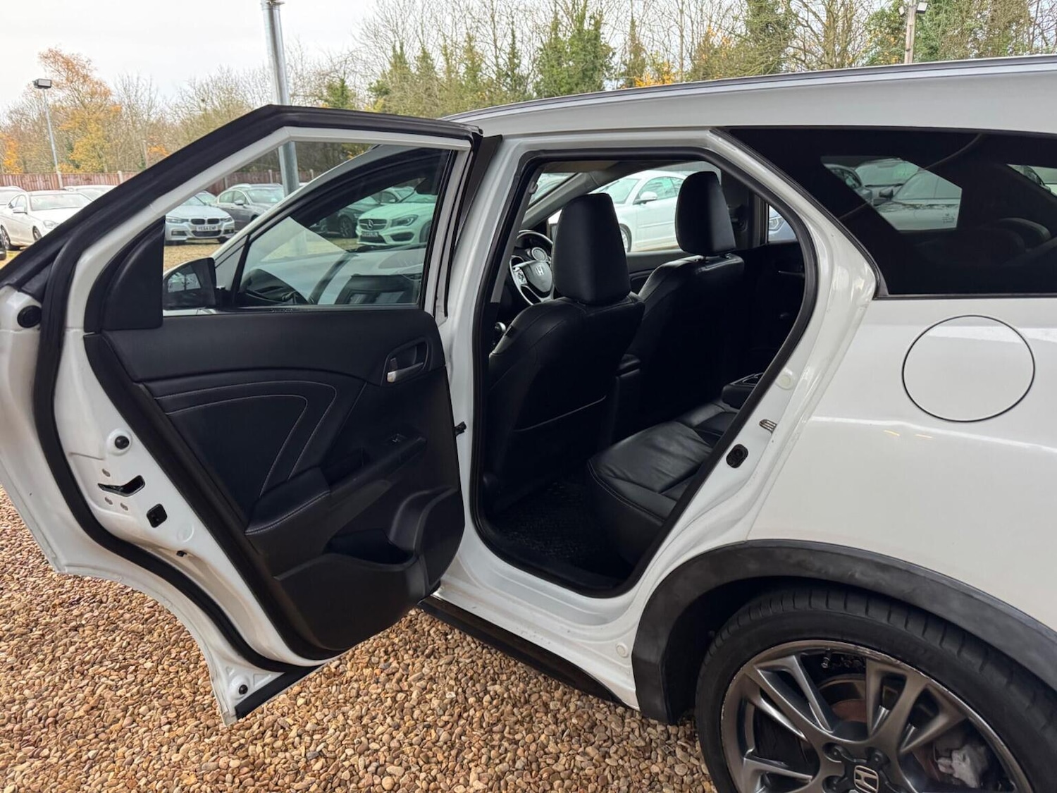 Used Honda Civic 2015 for sale - 76858923: Photo 26