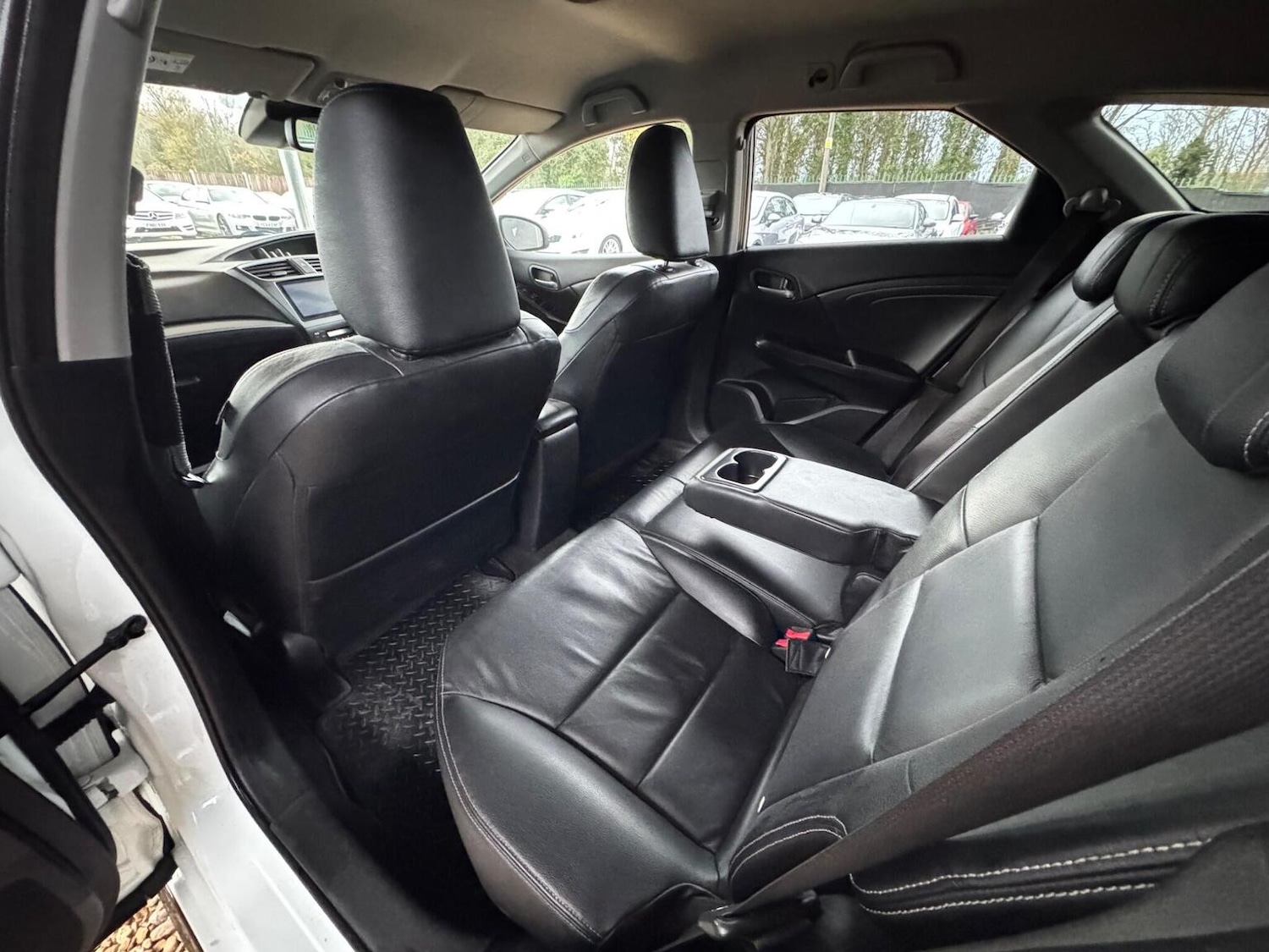 Used Honda Civic 2015 for sale - 76858923: Photo 29