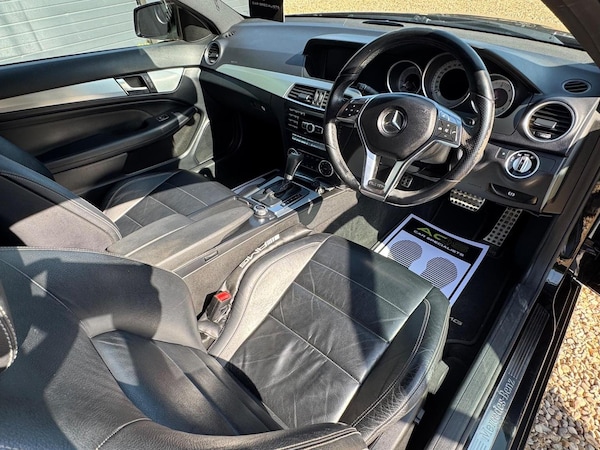 Used Mercedes-Benz C-Class 2012 for sale - 74671111: Photo 2