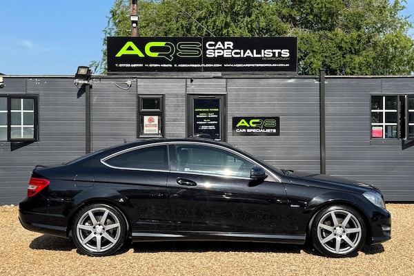 Used Mercedes-Benz C-Class 2012 for sale - 74671111: Photo 3