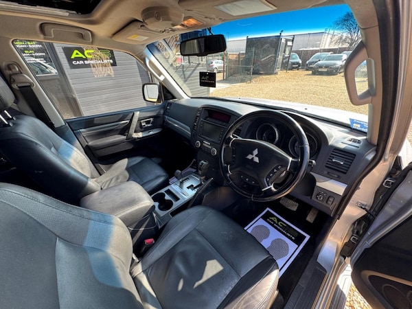 Used Mitsubishi Shogun 2010 for sale - 74671113: Photo 23
