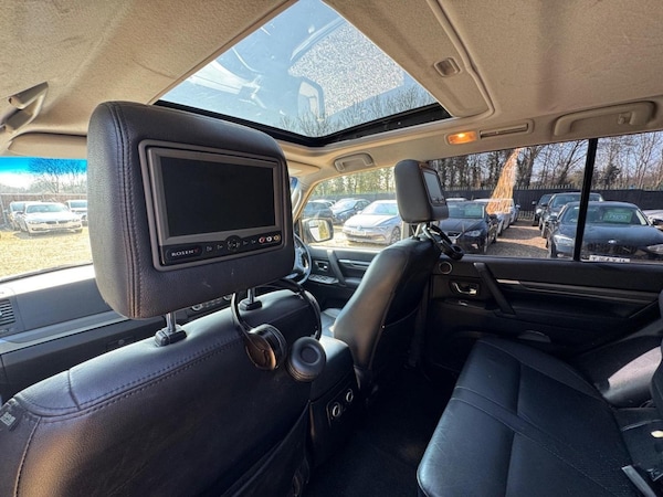 Used Mitsubishi Shogun 2010 for sale - 74671113: Photo 31