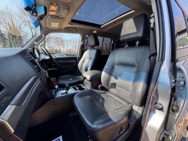 Used Mitsubishi Shogun 2010 for sale - 74671113: Photo 34