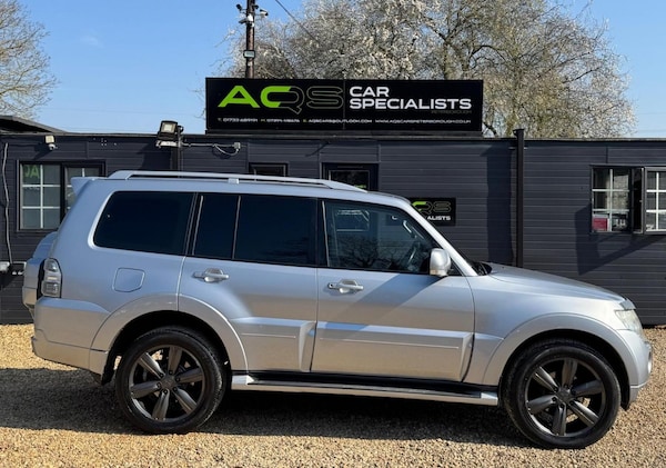 Used Mitsubishi Shogun 2010 for sale - 74671113: Photo 3