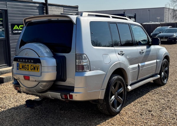 Used Mitsubishi Shogun 2010 for sale - 74671113: Photo 5