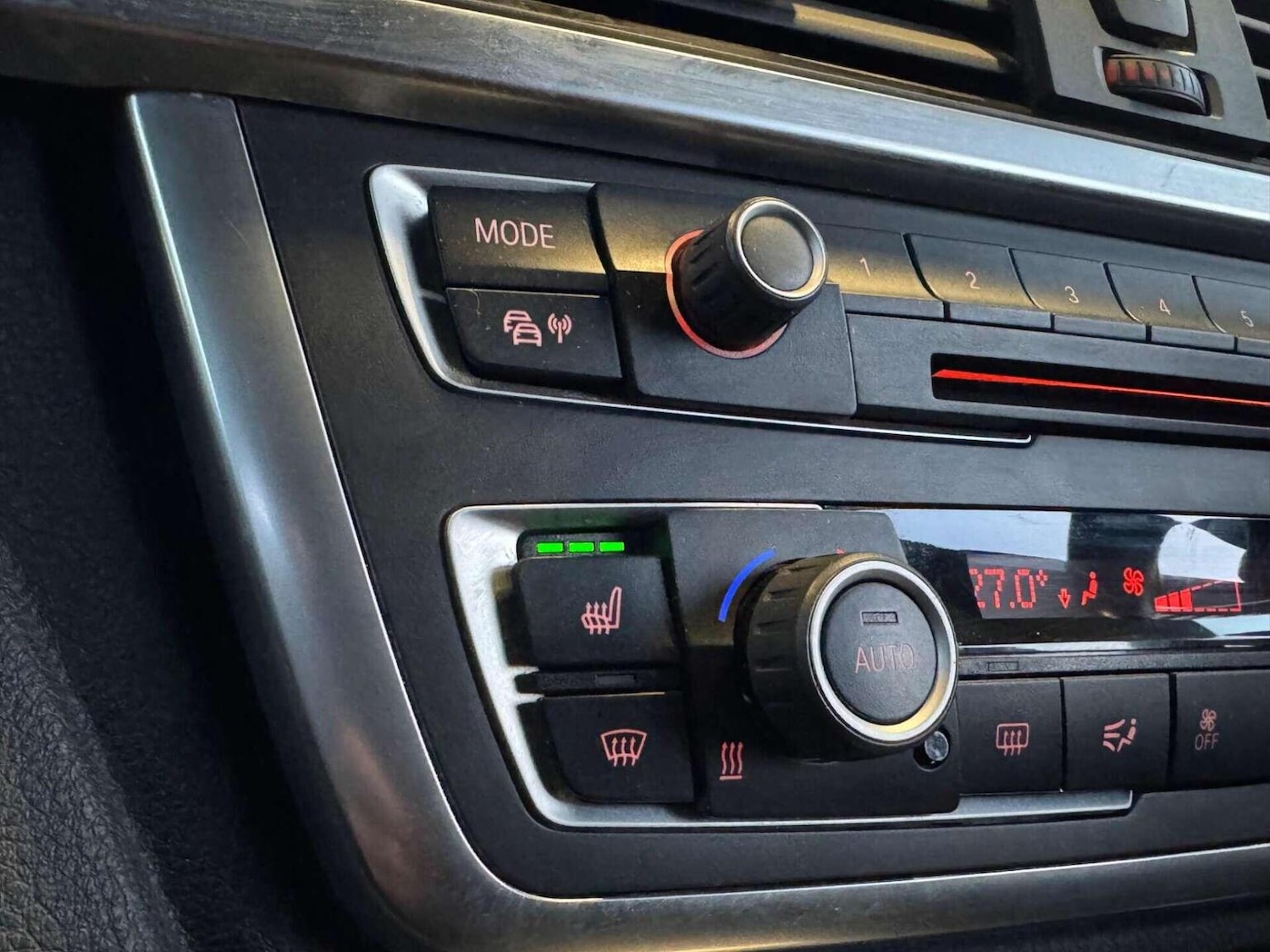 Used BMW 3 Series 2012 for sale - 77595297: Photo 36