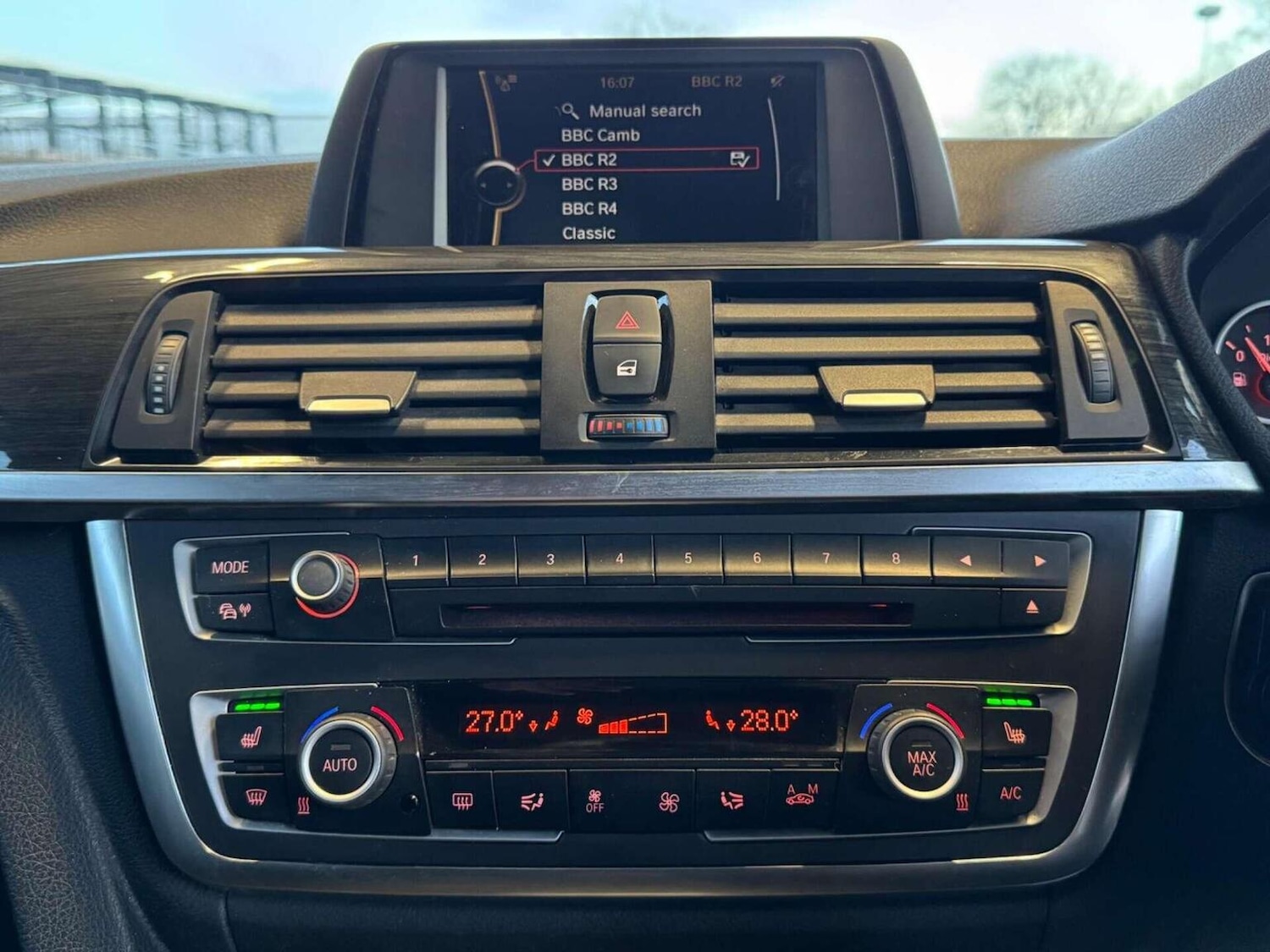 Used BMW 3 Series 2012 for sale - 77595297: Photo 37