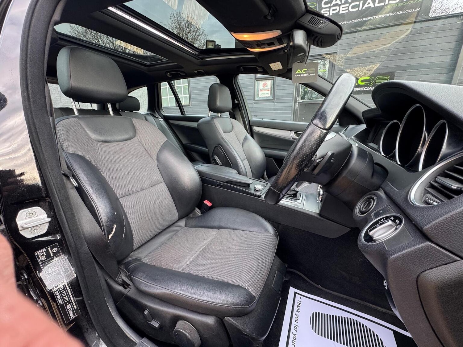 Used Mercedes-Benz C Class 2012 for sale - 76666157: Photo 2