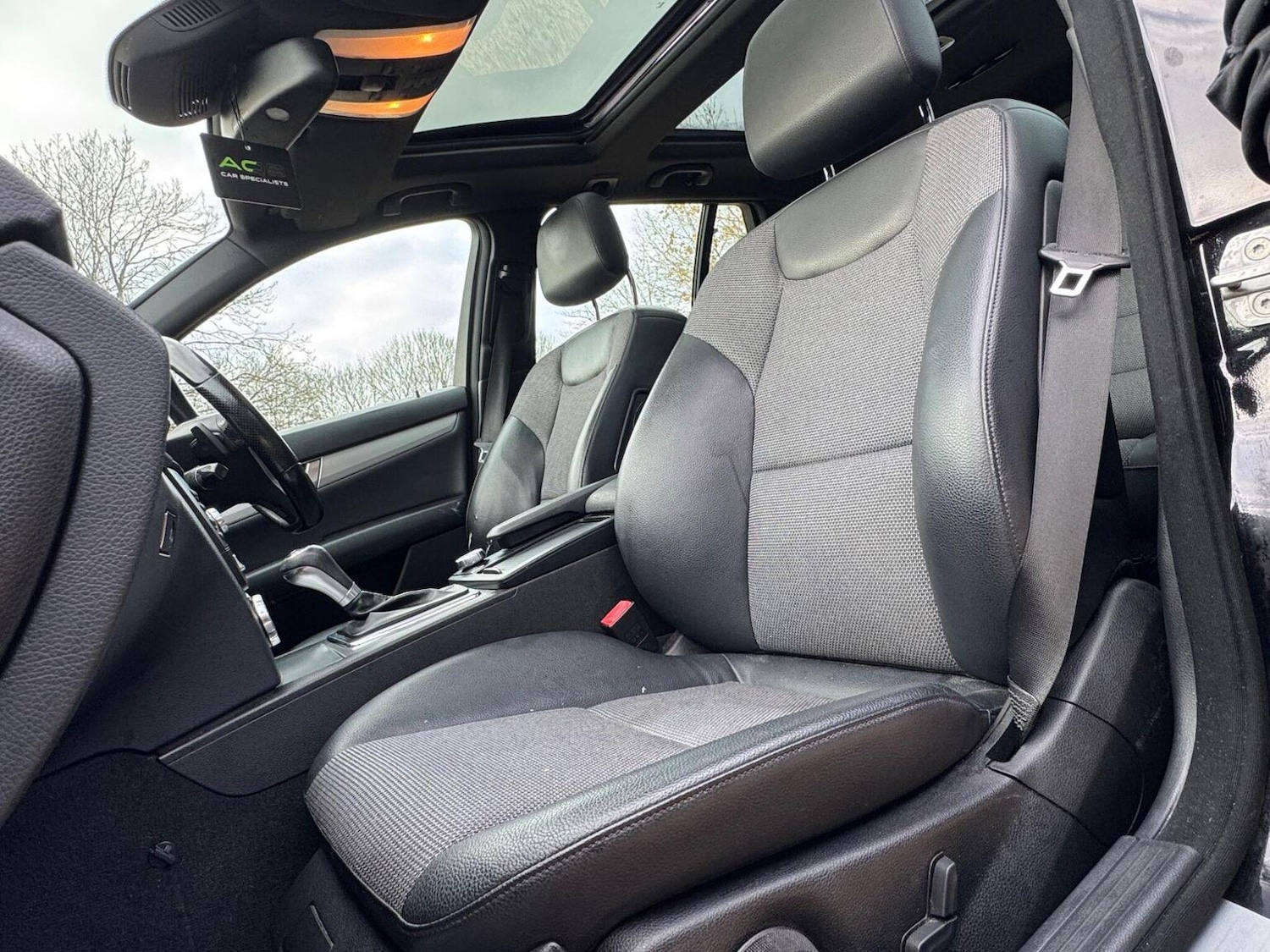 Used Mercedes-Benz C Class 2012 for sale - 76666157: Photo 33