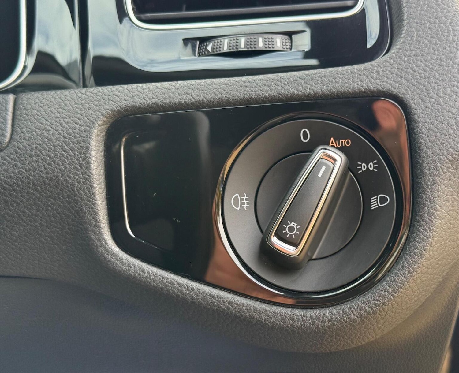 Used Volkswagen Golf 2017 for sale - 76363039: Photo 42