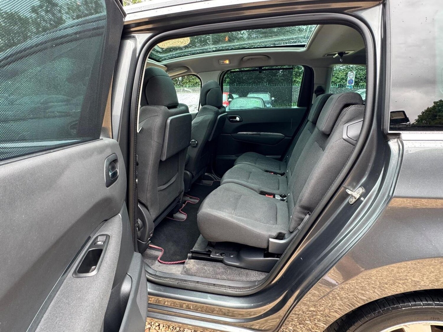 Vehicle 28
