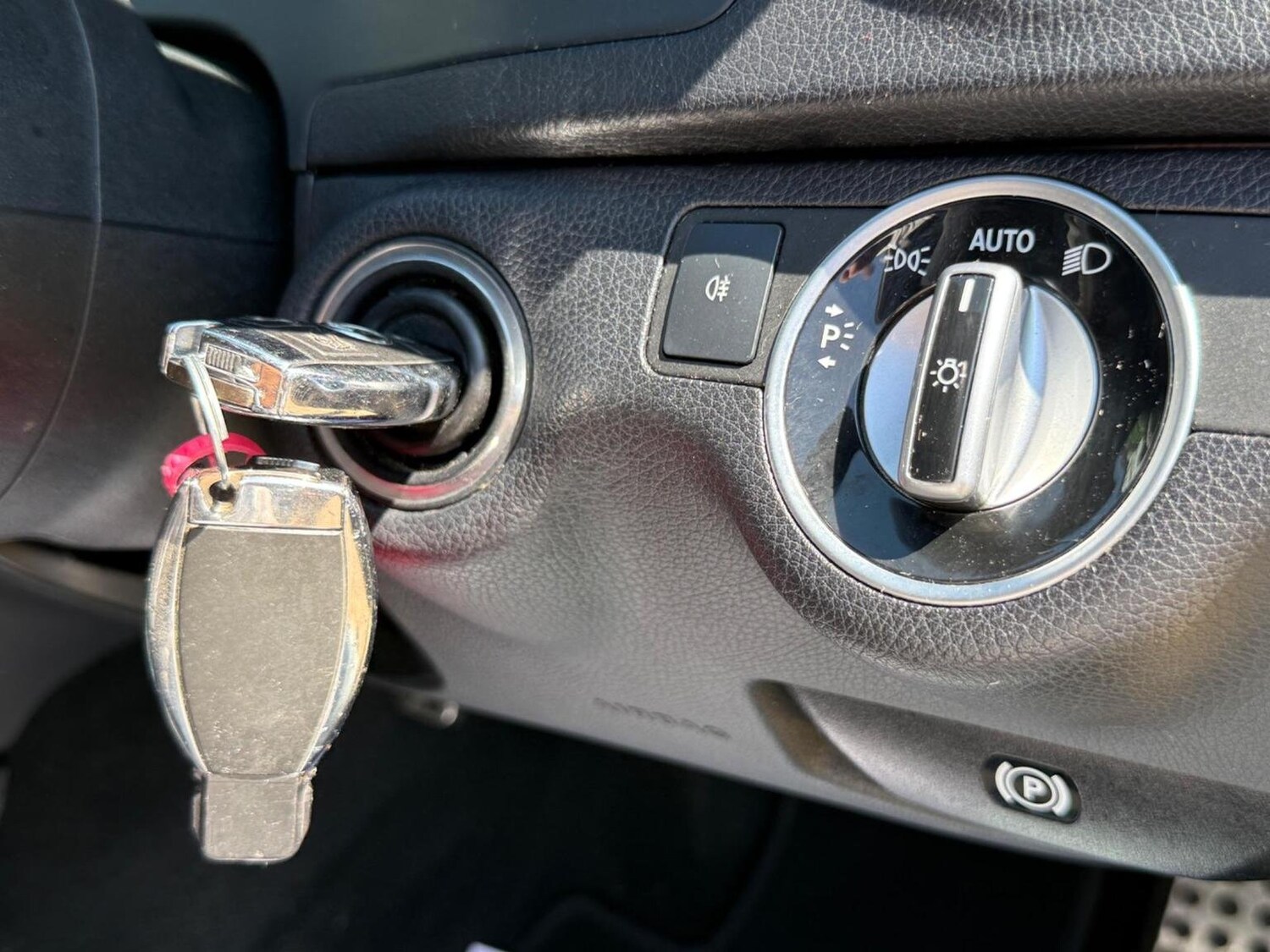 Used Mercedes-Benz C Class 2011 for sale - 77464784: Photo 38