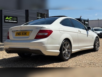 Used Mercedes-Benz C Class 2011 for sale - 77464784: Photo