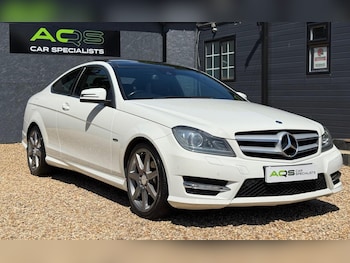 Used Mercedes-Benz C Class 2011 for sale - 77464784: Photo