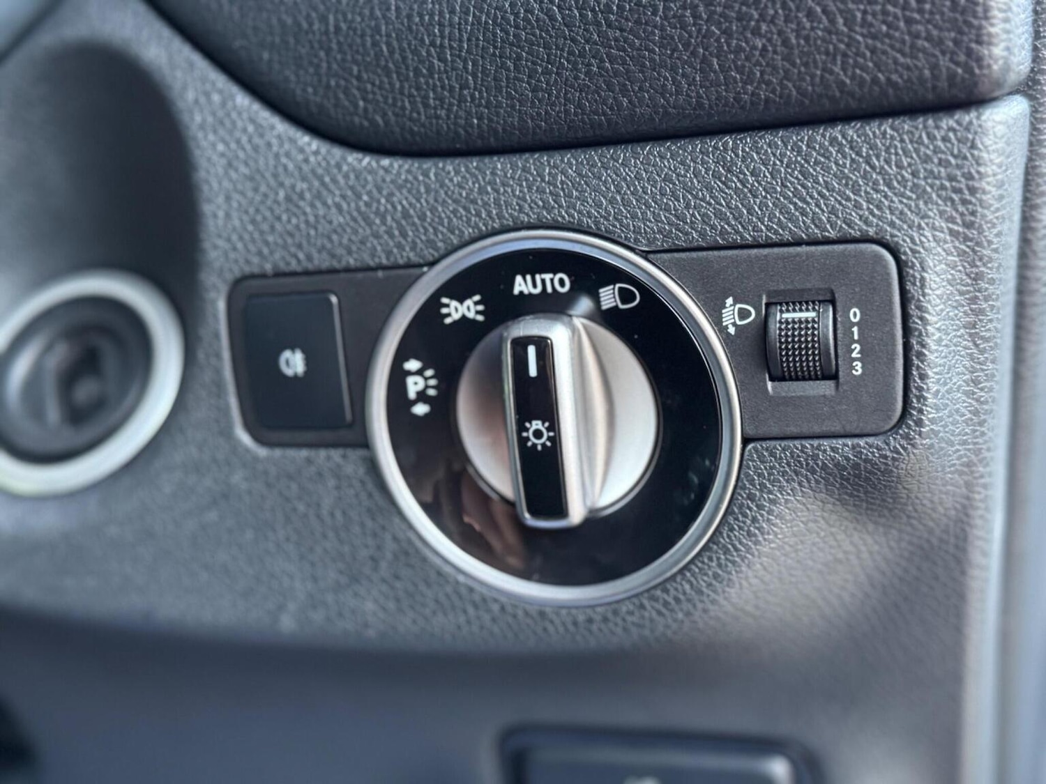 Used Mercedes-Benz CLA 2017 for sale - 77431394: Photo 47