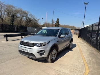 Used Land Rover Discovery Sport 2024 for sale - 79625739: Photo