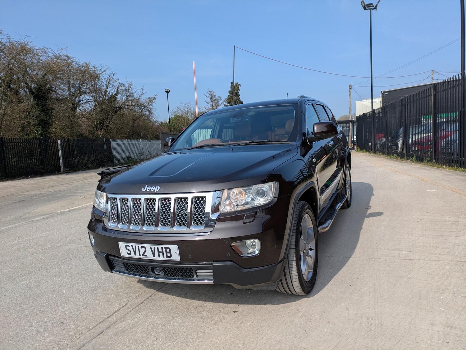 Used Jeep Grand Cherokee 2012 for sale - 77980226: Photo 2