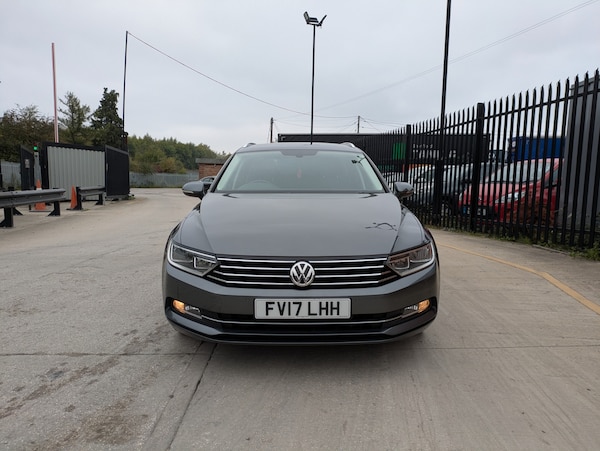 Used Volkswagen Passat 2017 for sale - 76265642: Photo 1