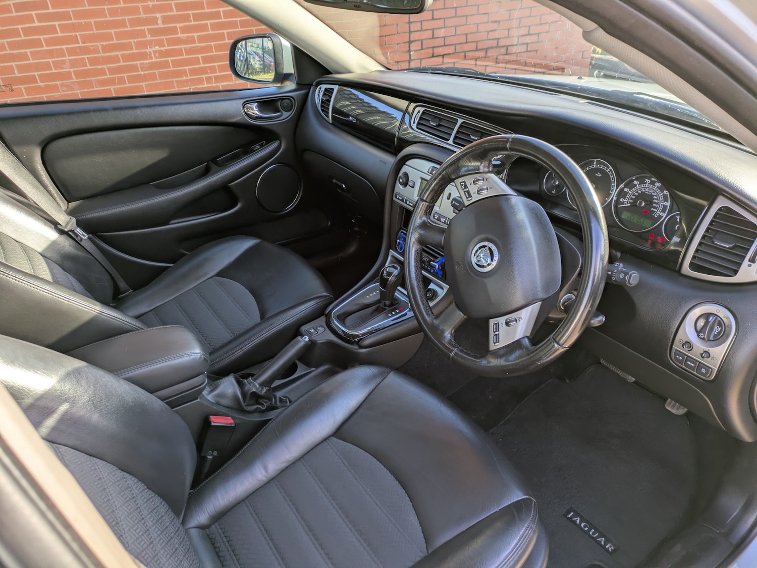 Used Jaguar X-Type 2008 for sale - 76566468: Photo 21