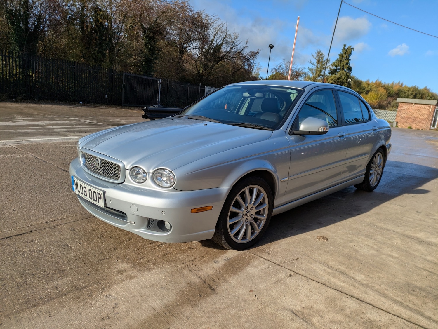 Used Jaguar X-Type 2008 for sale - 76566468: Photo 3