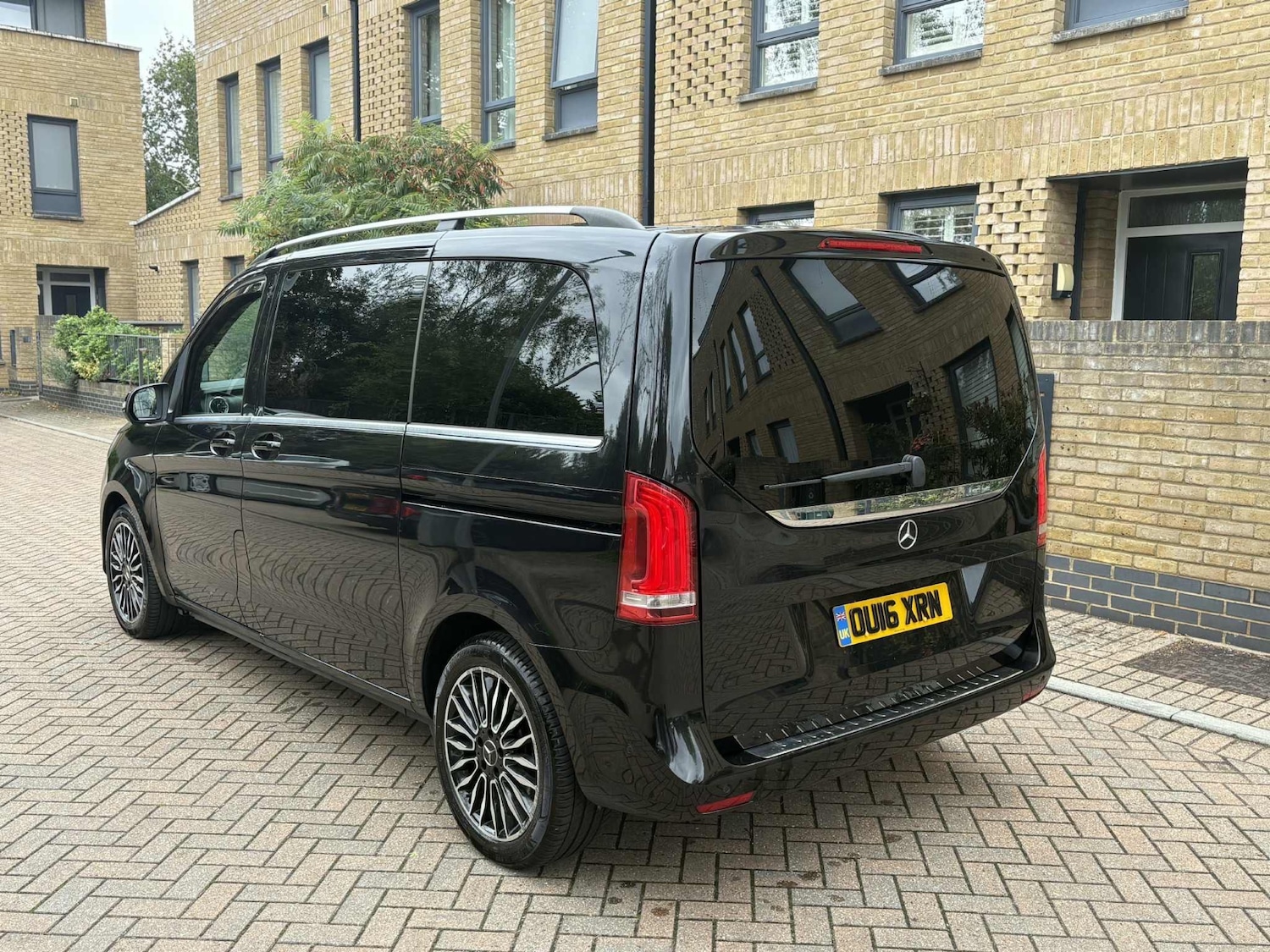 Used Mercedes-Benz V-Class 2016 for sale - 76057240: Photo 8