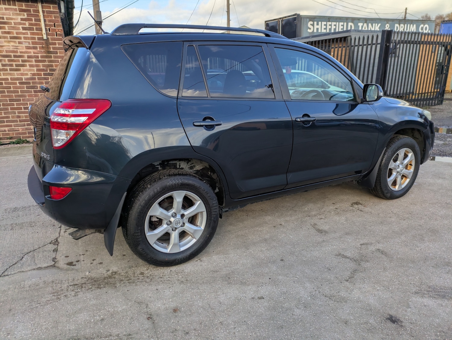 Used Toyota RAV4 2010 for sale - 76566477: Photo 12