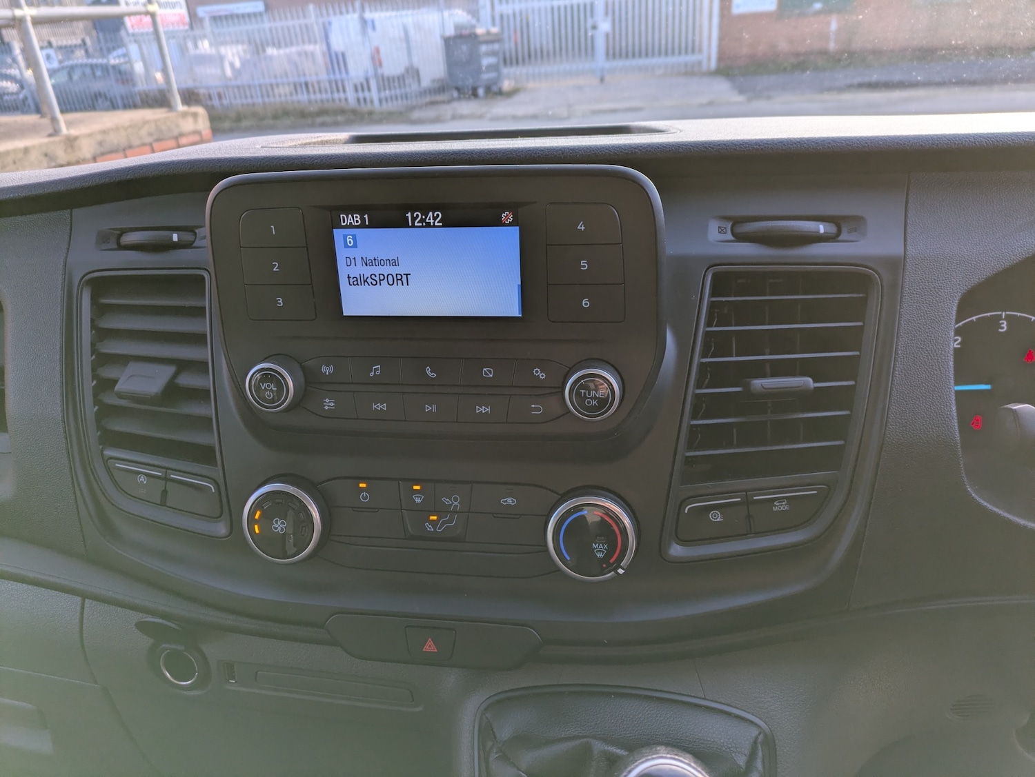 Used Ford Transit Custom 2020 for sale - 77086504: Photo 32