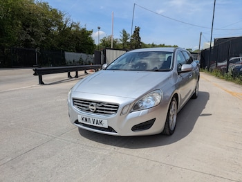 Used Volvo V60 2011 for sale - 78696283: Photo