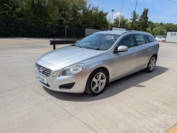 Used Volvo V60 2011 for sale - 78696283: Photo