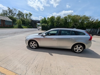 Used Volvo V60 2011 for sale - 78696283: Photo