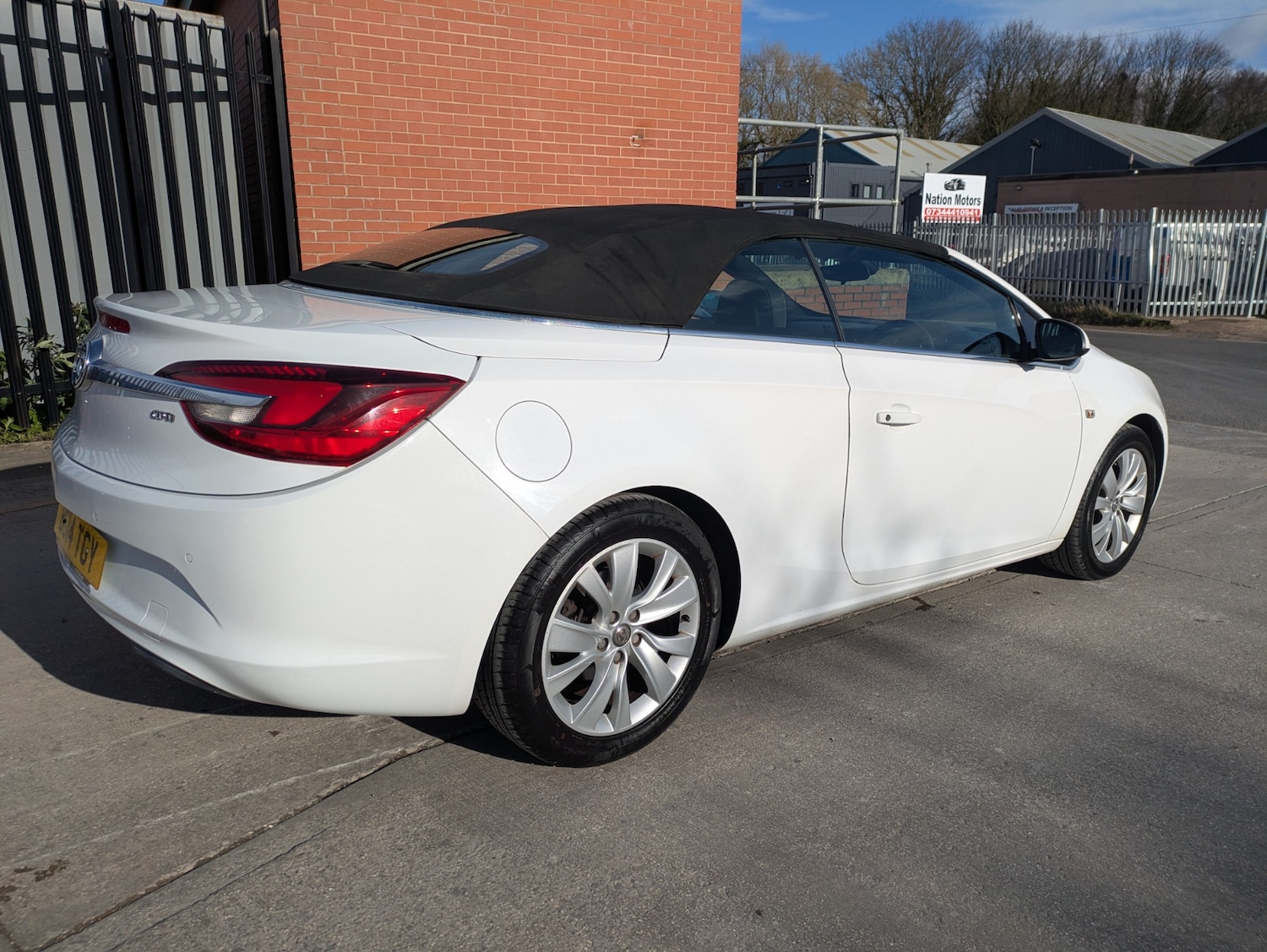 Used Vauxhall Cascada 2014 for sale - 78014782: Photo 12