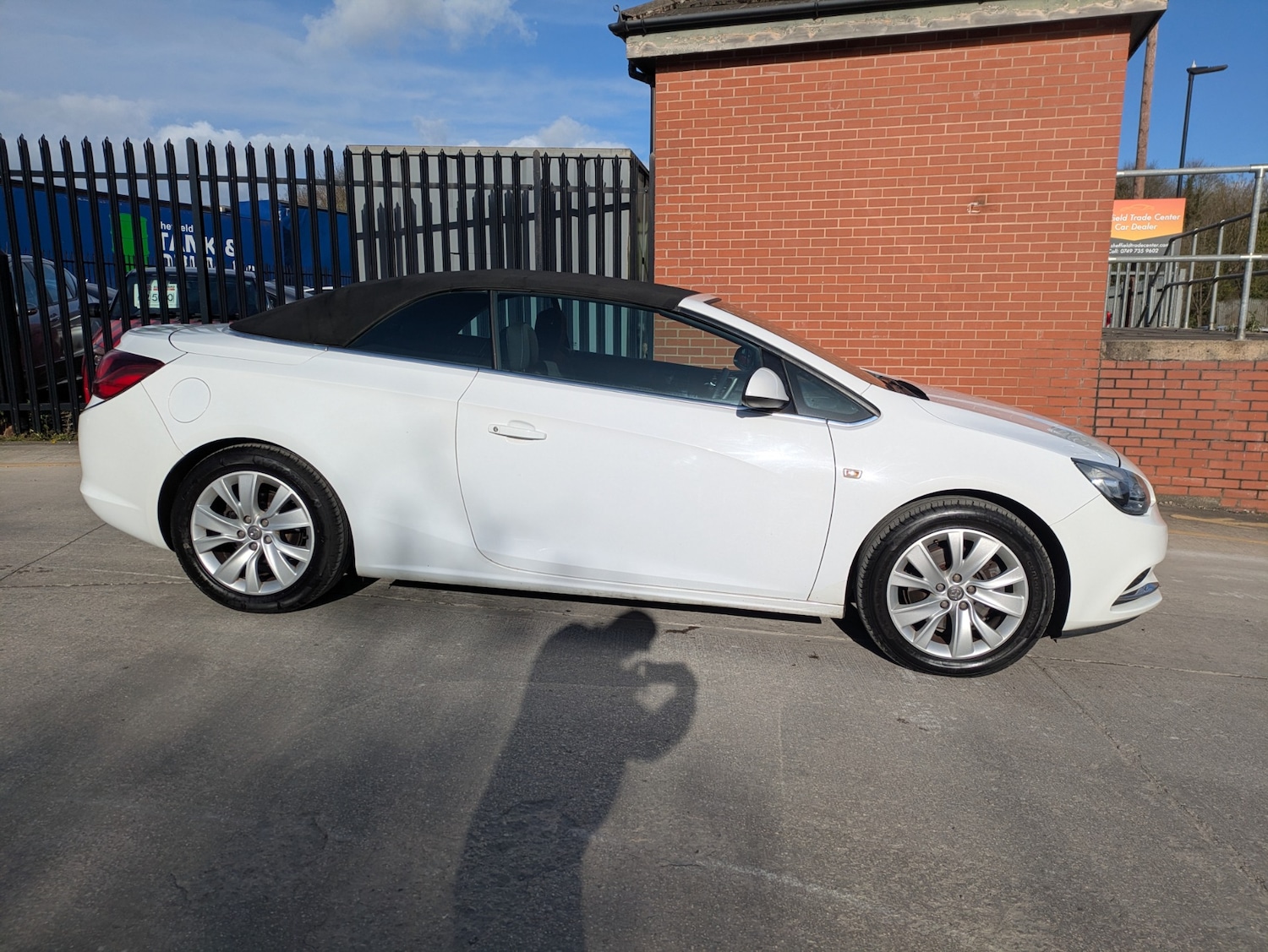 Used Vauxhall Cascada 2014 for sale - 78014782: Photo 14