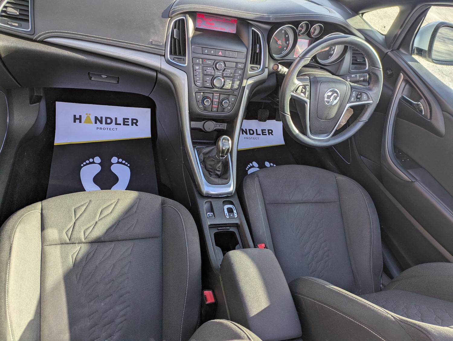 Used Vauxhall Cascada 2014 for sale - 78014782: Photo 24