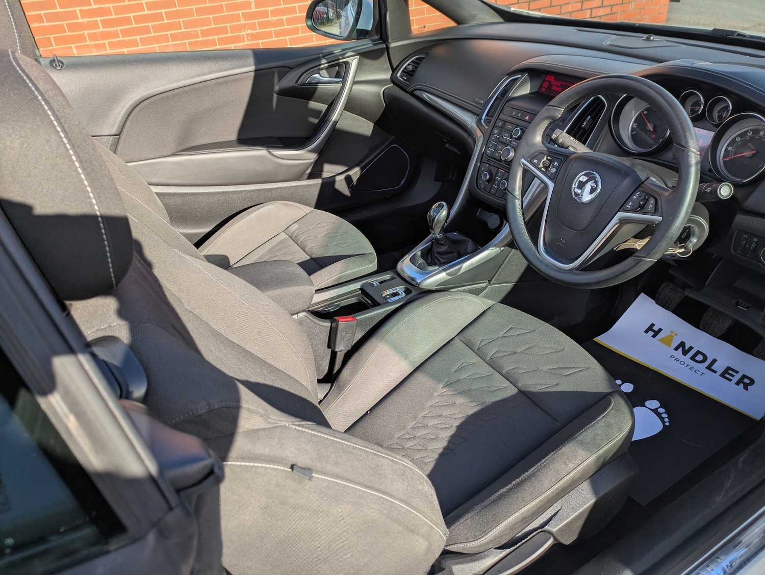 Used Vauxhall Cascada 2014 for sale - 78014782: Photo 25