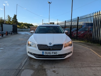 2016 (16) - 2.0 TDI CR SE Business 5dr DSG