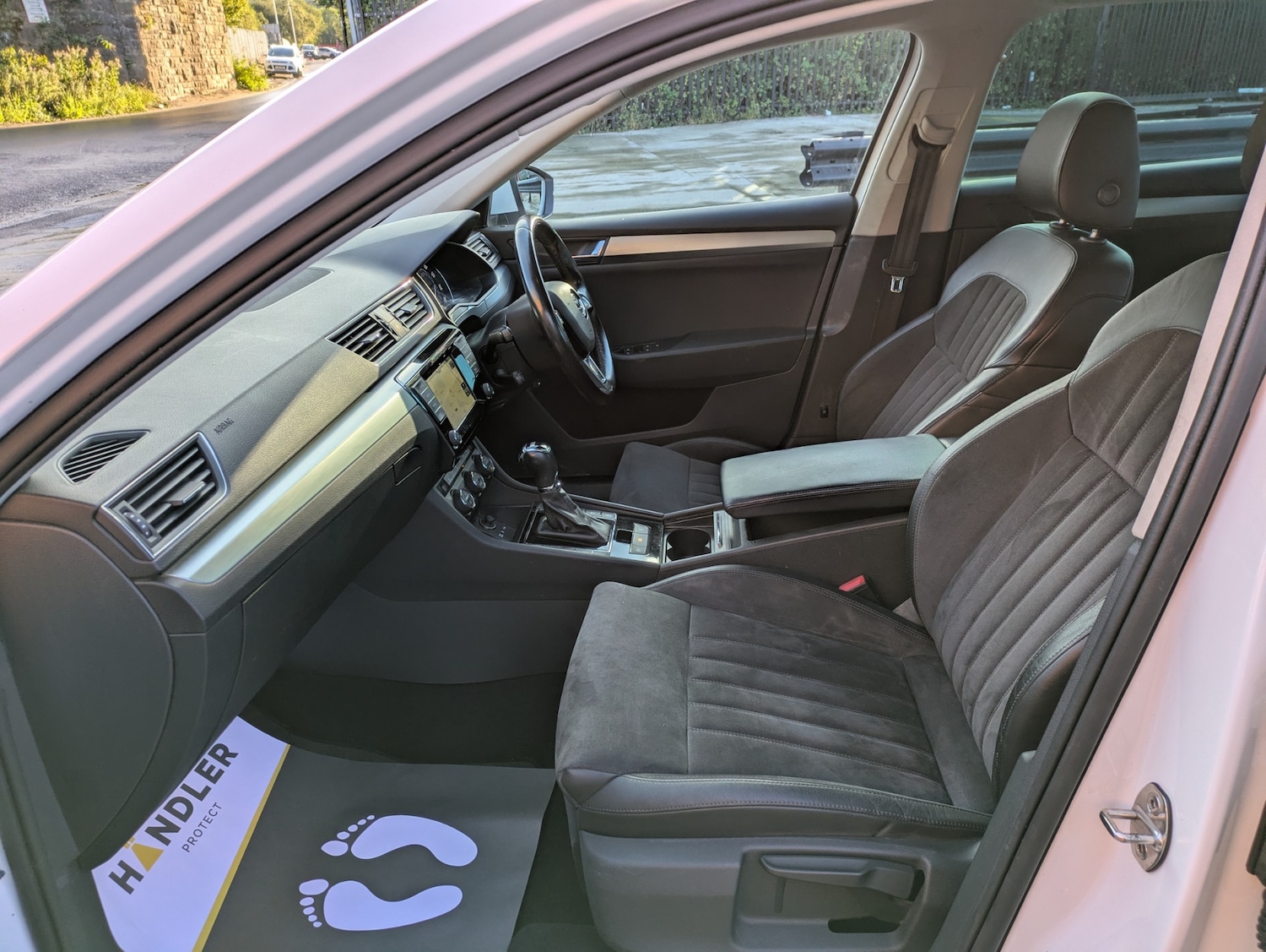 Vehicle 21