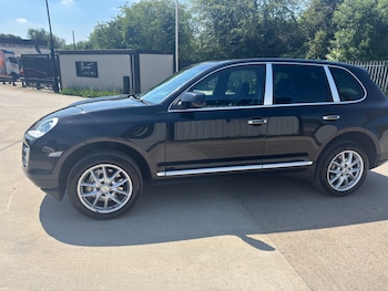 Used Porsche Cayenne 2007 for sale - 79006057: Photo