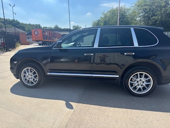 Used Porsche Cayenne 2007 for sale - 79006057: Photo