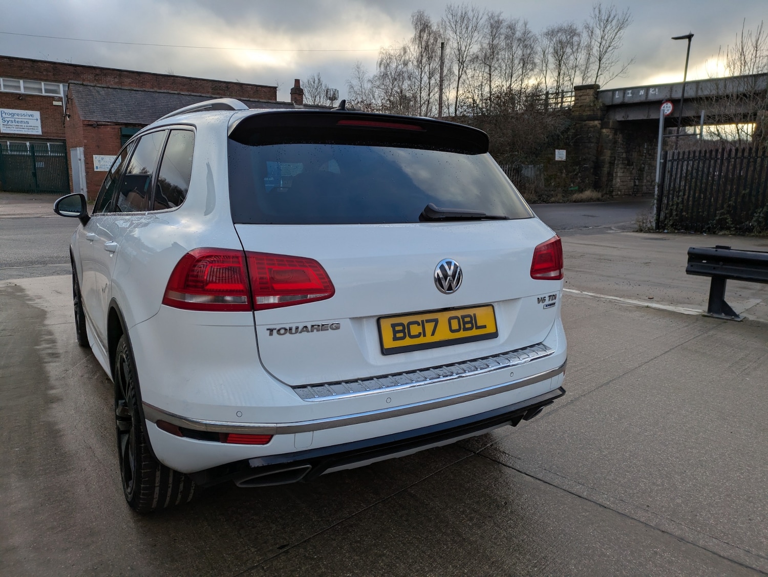 Used Volkswagen Touareg 2017 for sale - 77223310: Photo 10