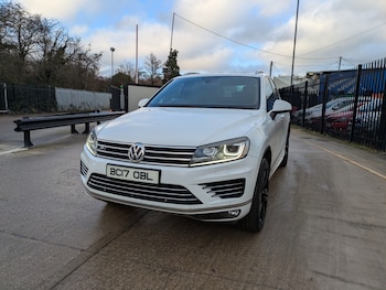 Used Volkswagen Touareg 2017 for sale - 77223310: Photo