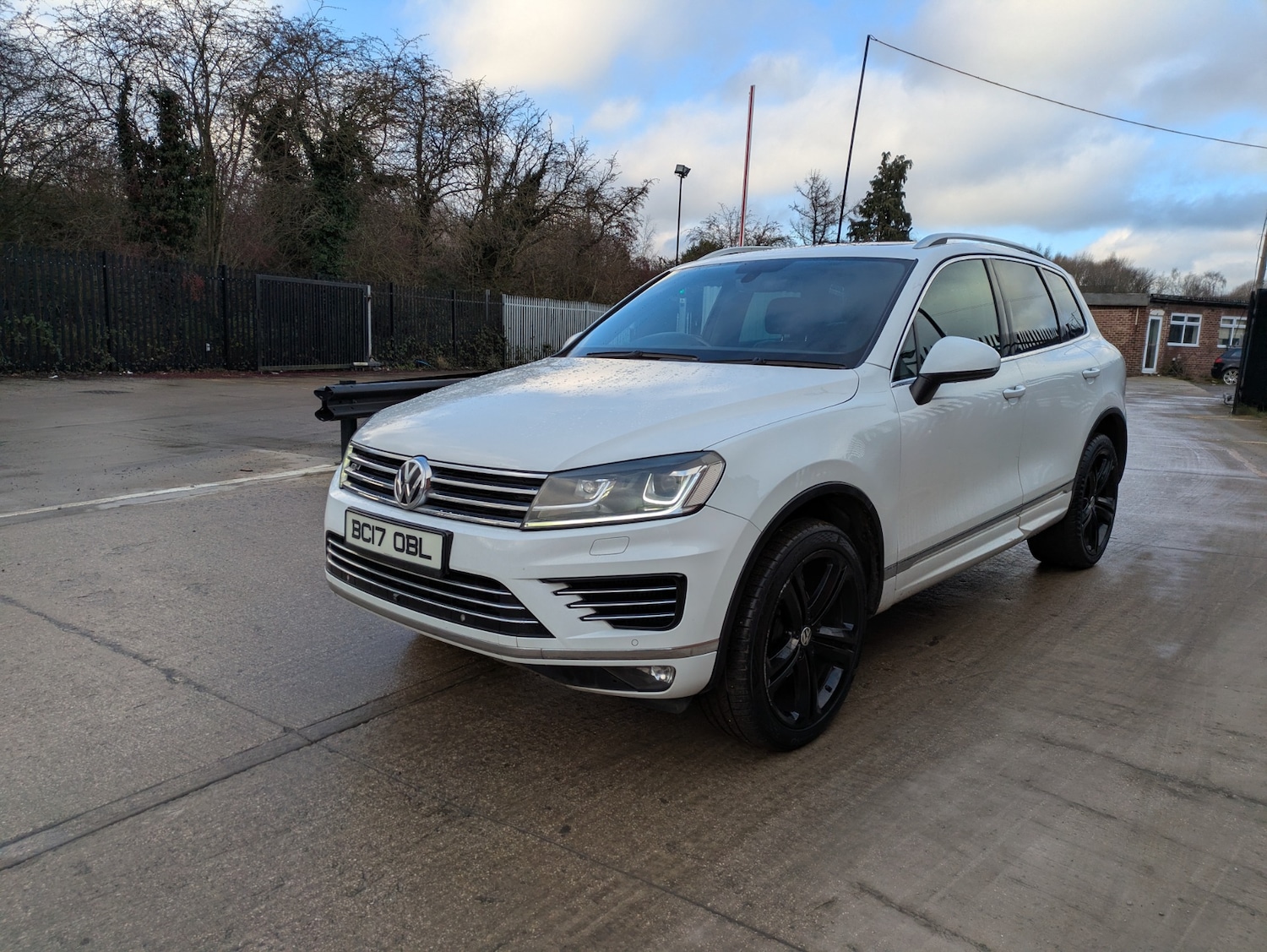 Used Volkswagen Touareg 2017 for sale - 77223310: Photo 3