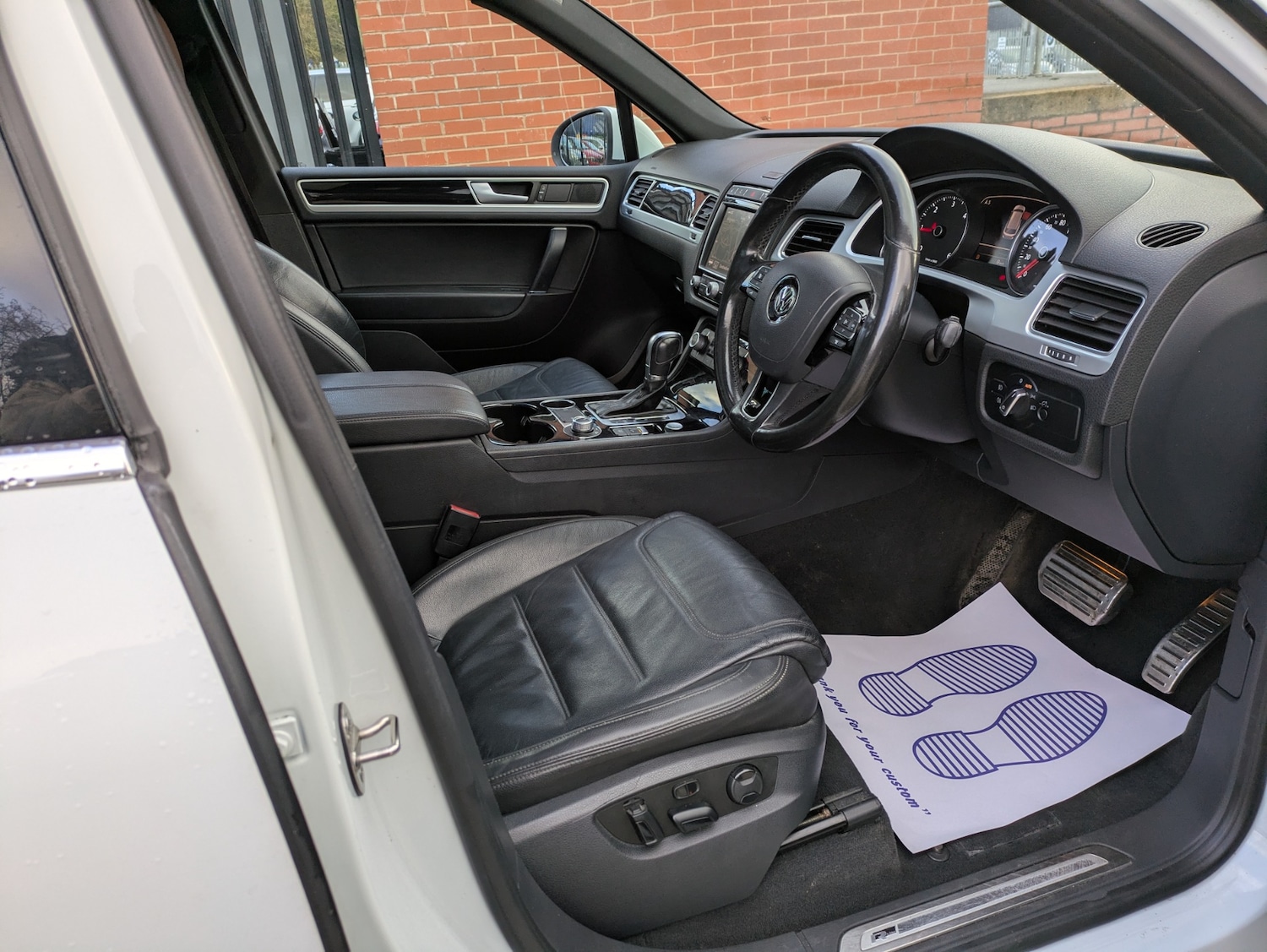 Used Volkswagen Touareg 2017 for sale - 77223310: Photo 31