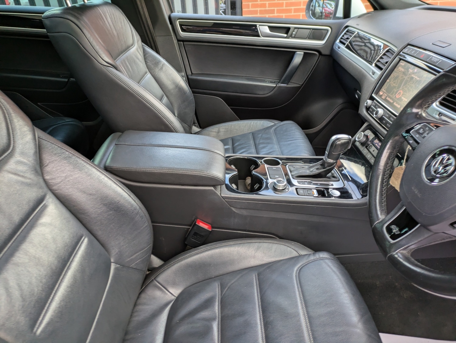 Used Volkswagen Touareg 2017 for sale - 77223310: Photo 33