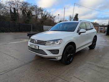 Used Volkswagen Touareg 2017 for sale - 77223310: Photo