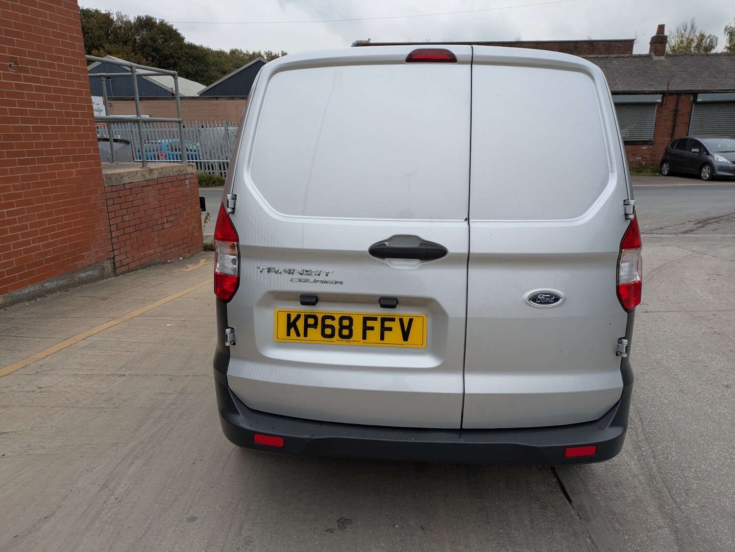 Used Ford Transit Courier 2018 for sale - 76290049: Photo 9