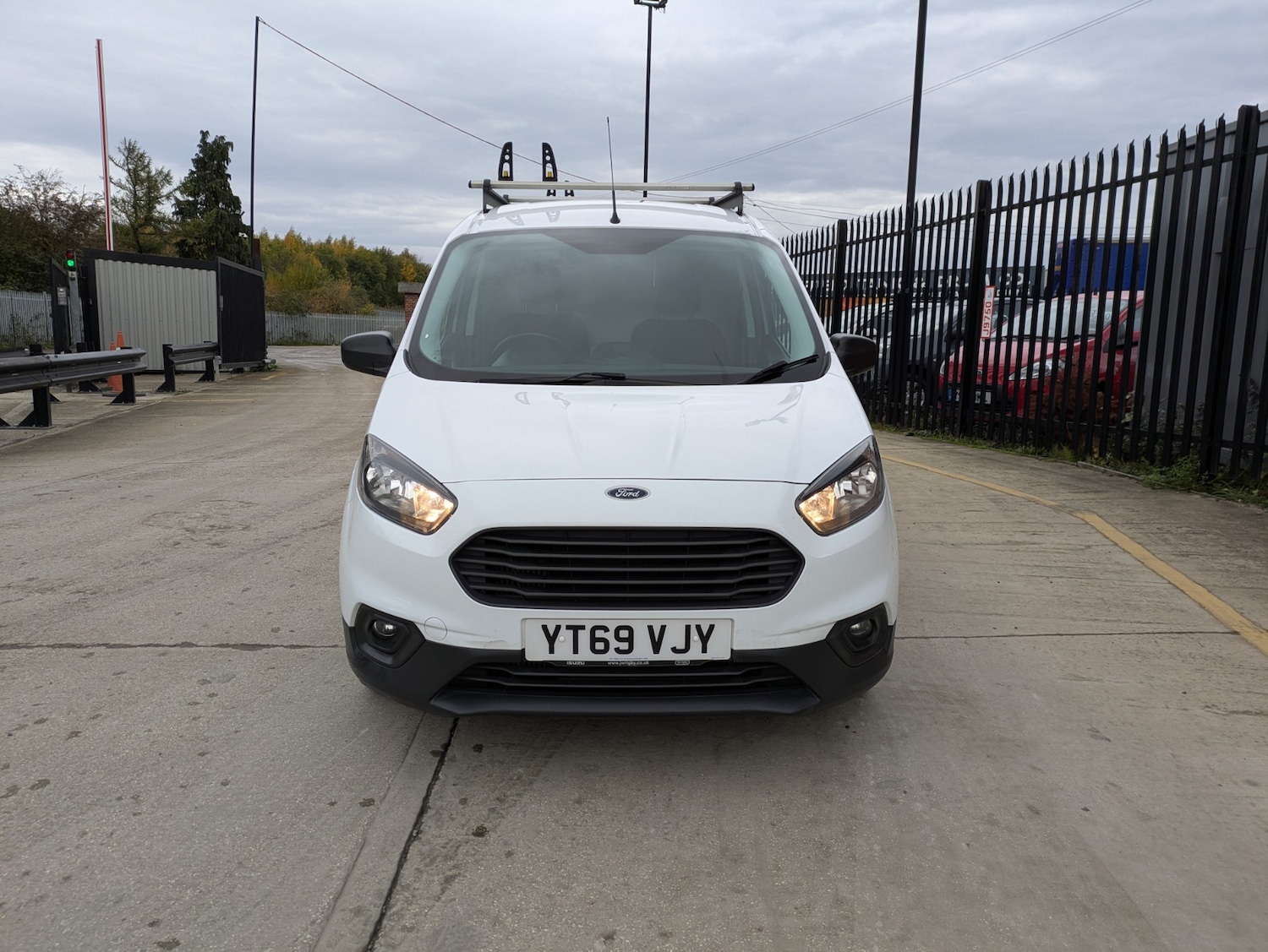 Used Ford Transit Courier 2019 for sale - 76490373: Photo 1