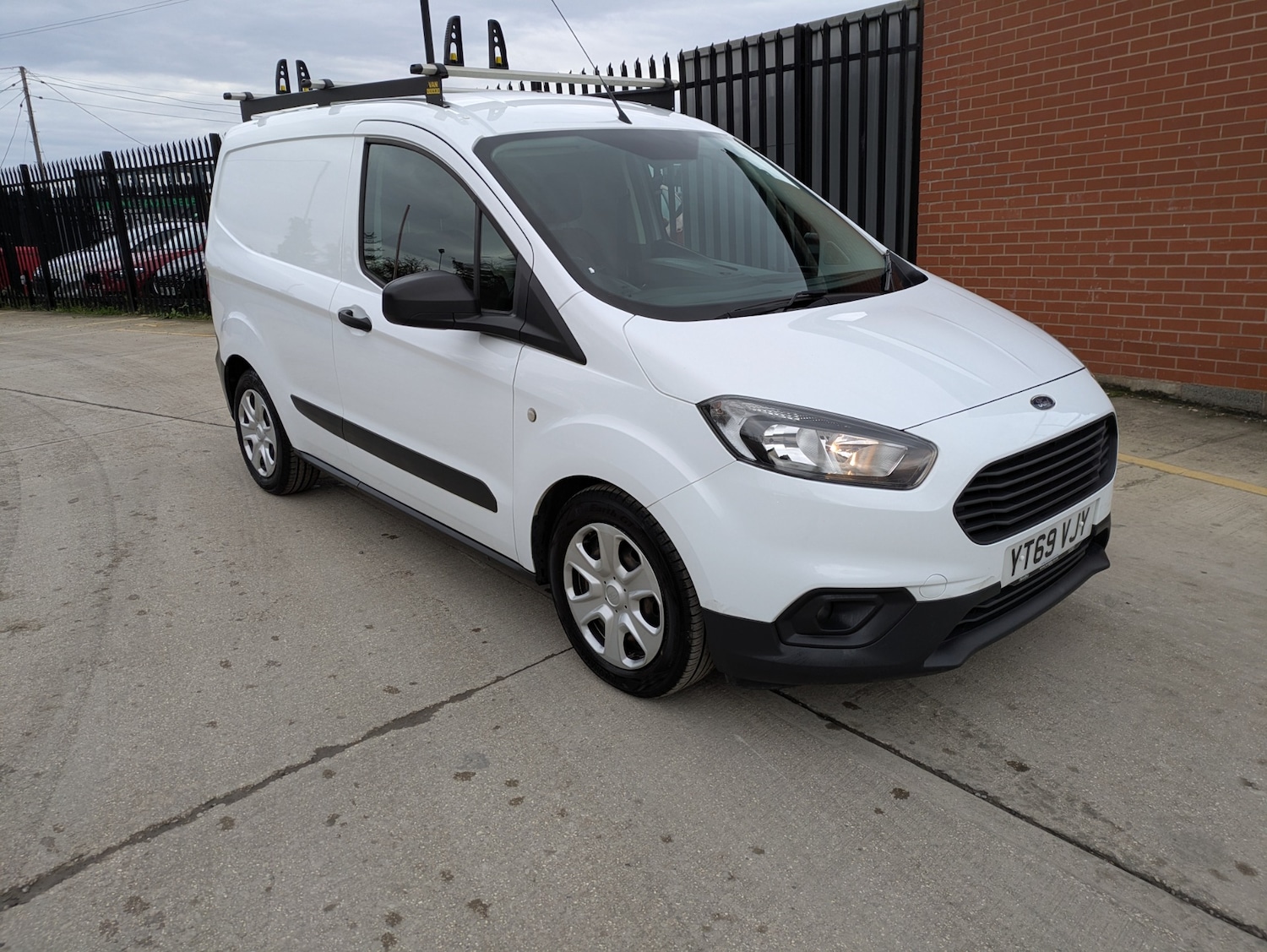 Used Ford Transit Courier 2019 for sale - 76490373: Photo 14