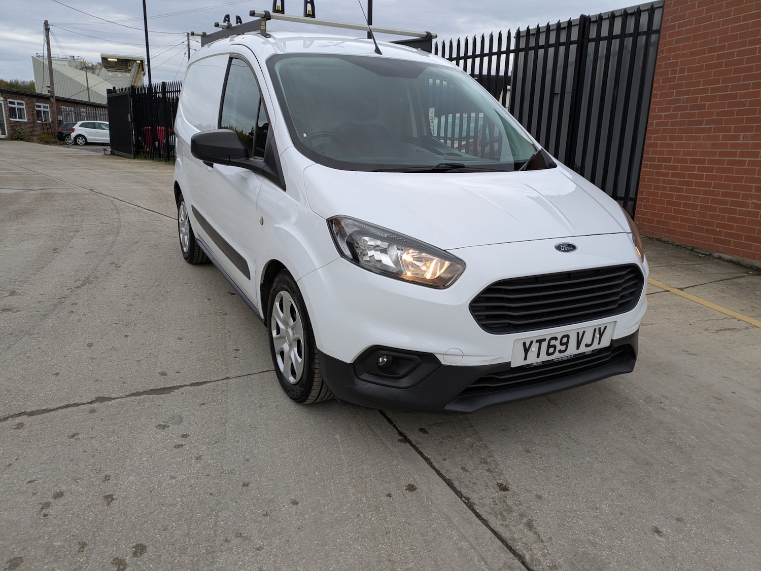 Used Ford Transit Courier 2019 for sale - 76490373: Photo 15